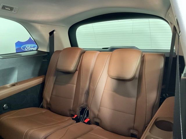 Used 2025 Mercedes-Benz GLS 450 4MATIC image 17