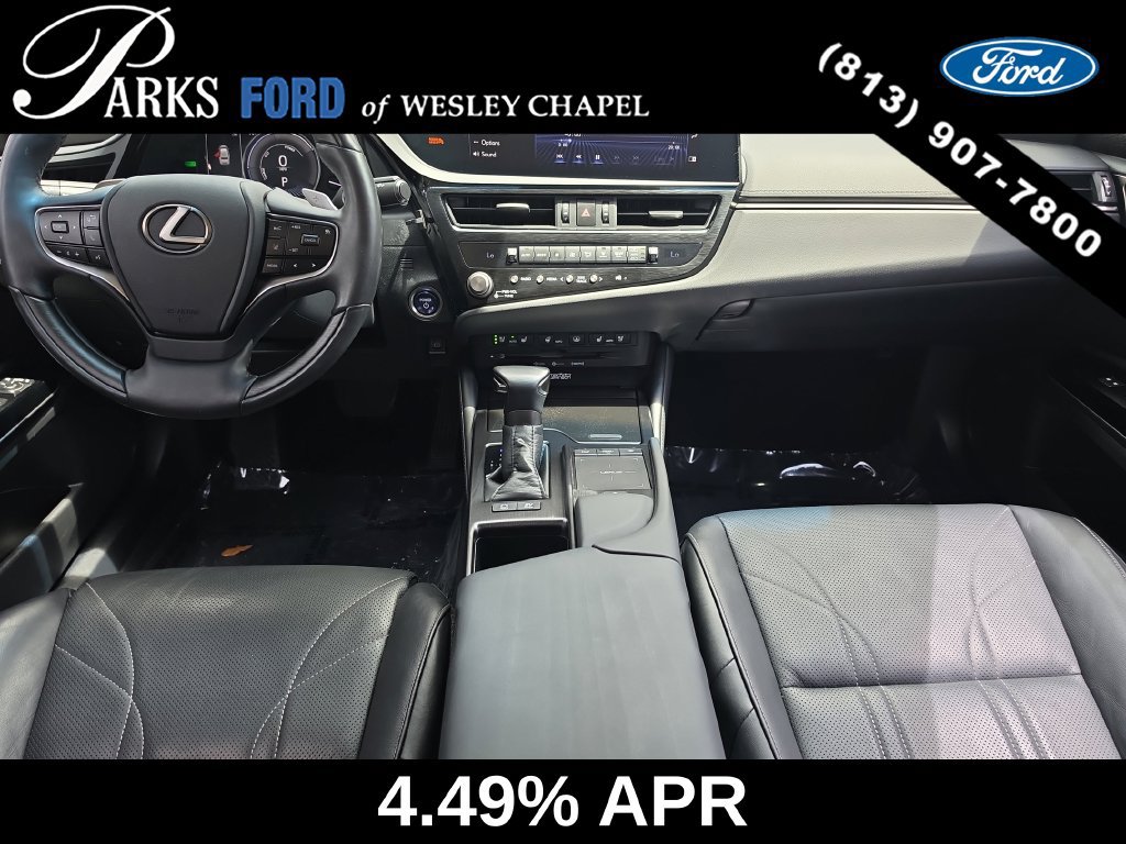 Used 2022 Lexus ES 300h Ultra Luxury w/ Accessory Package 2 FWD image 12