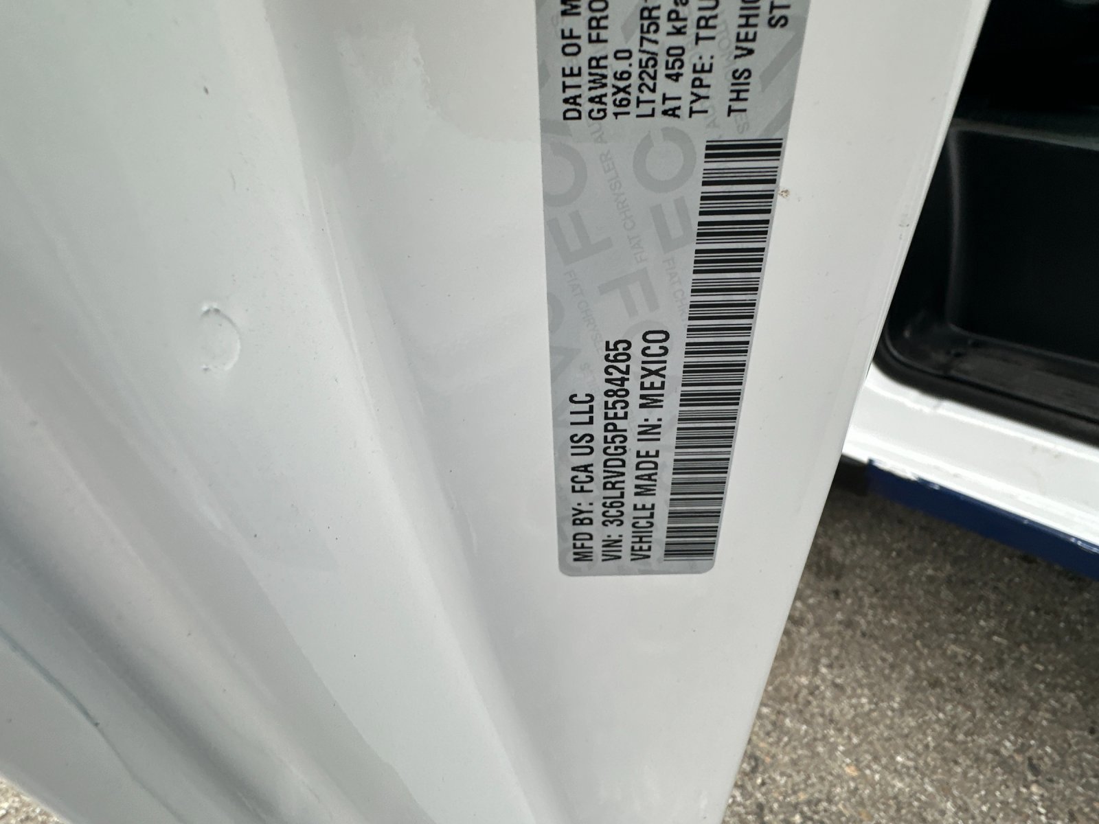 Used 2023 RAM ProMaster 2500 w/ Interior LED Lighting Group image 27