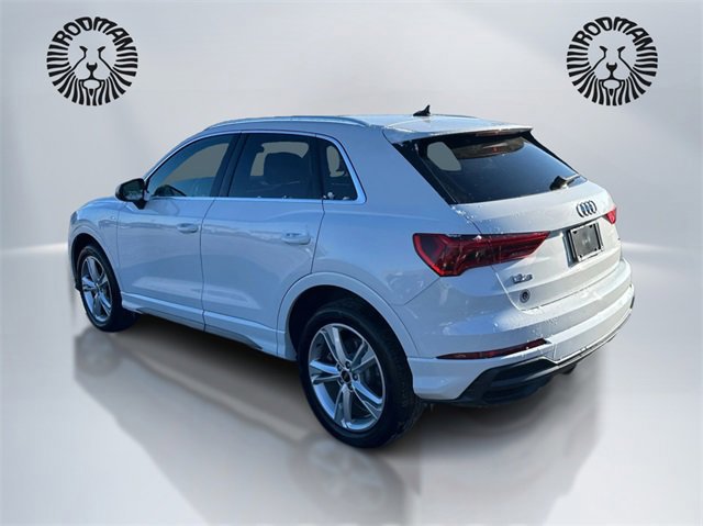 Used 2021 Audi Q3 2.0T Premium Plus w/ Premium Plus Package image 3