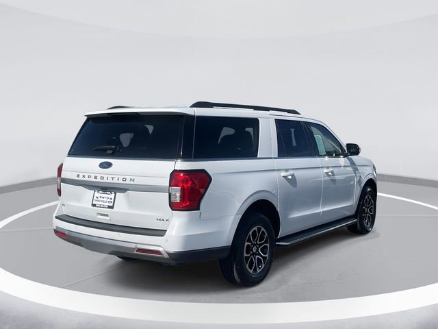 Certified 2023 Ford Expedition Max XLT image 3
