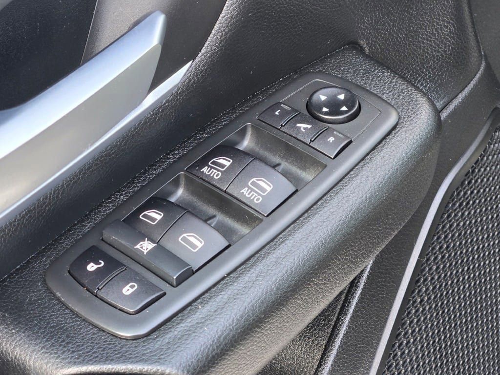 Used 2021 RAM 1500 Big Horn image 24