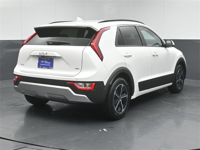 Used 2024 Kia Niro EX image 12