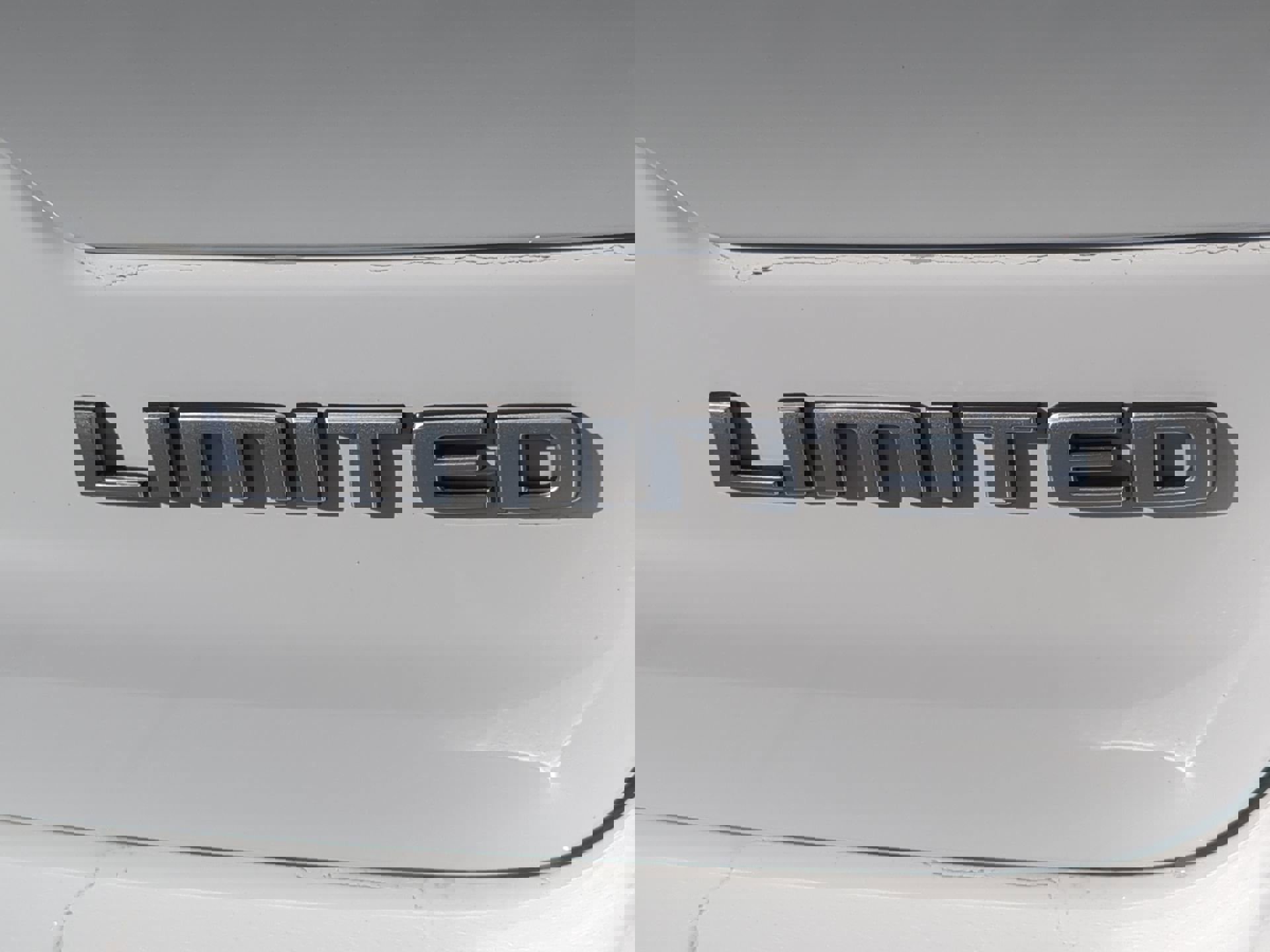 Used 2025 Jeep Grand Cherokee Limited w/ Trailer Tow Package image 40