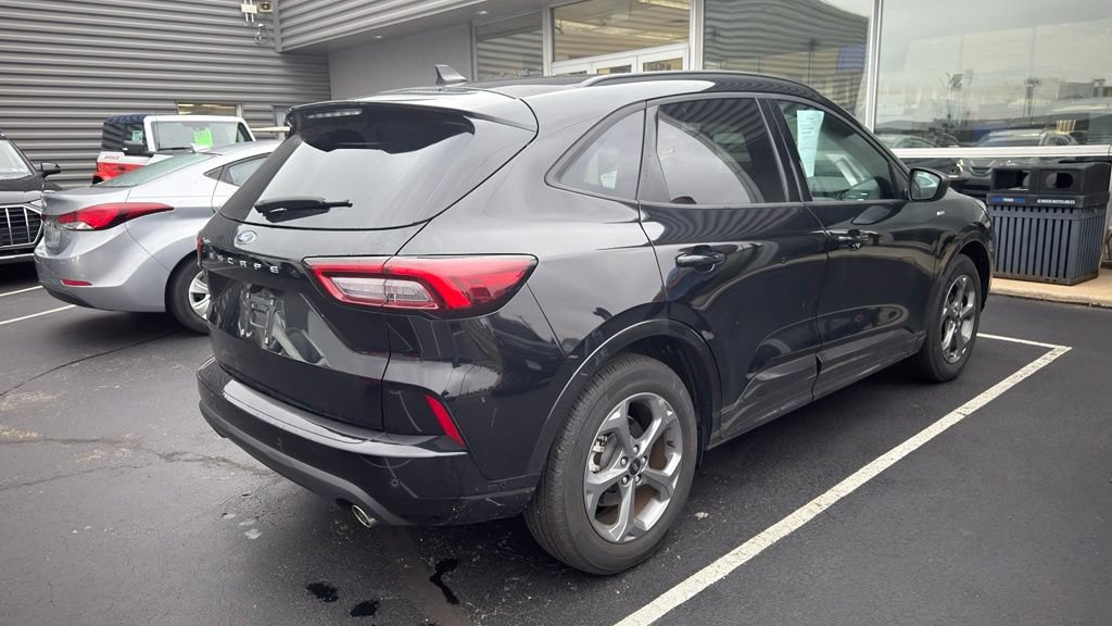 Certified 2024 Ford Escape ST-Line w/ Tech Pack #1 FWD image 5