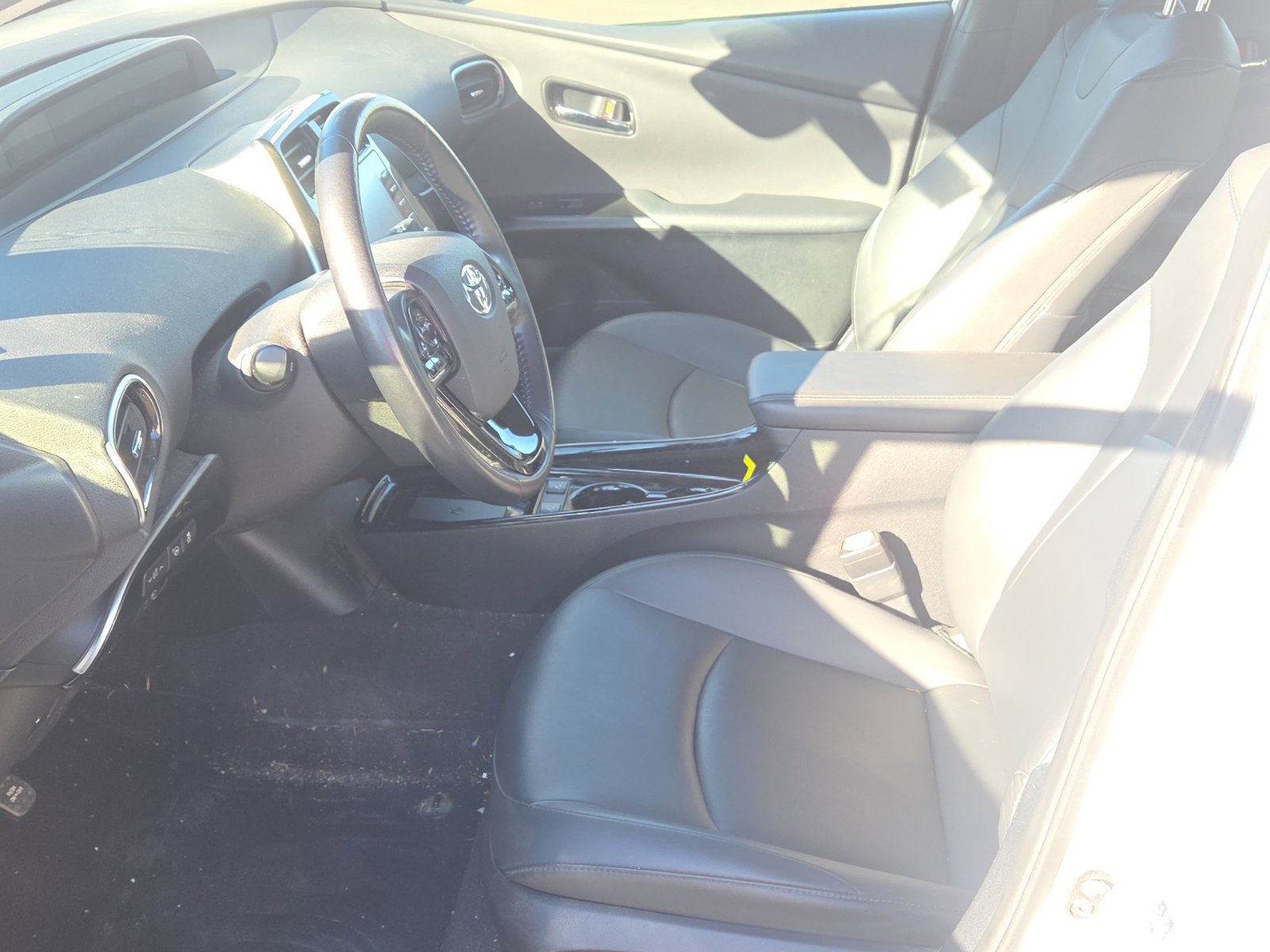 Used 2022 Toyota Prius XLE w/ Premium Convenience Package FWD image 13