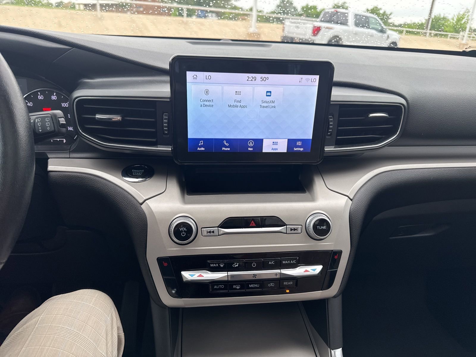 Certified 2022 Ford Explorer XLT w/ Equipment Group 202A RWD image 12