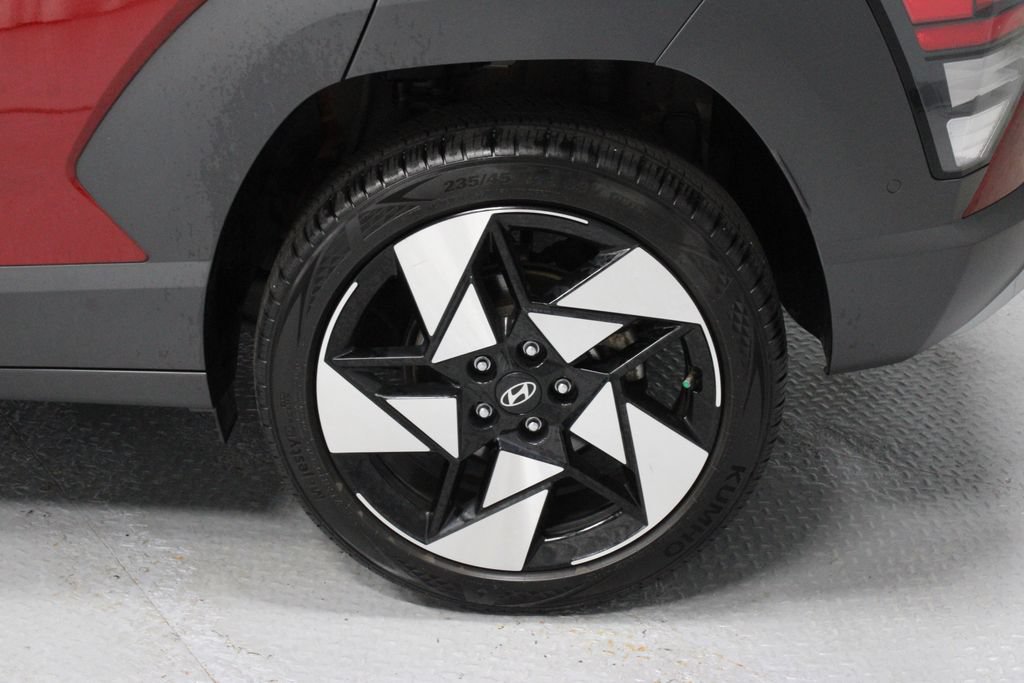 Used 2024 Hyundai Kona Limited AWD/4WD image 20