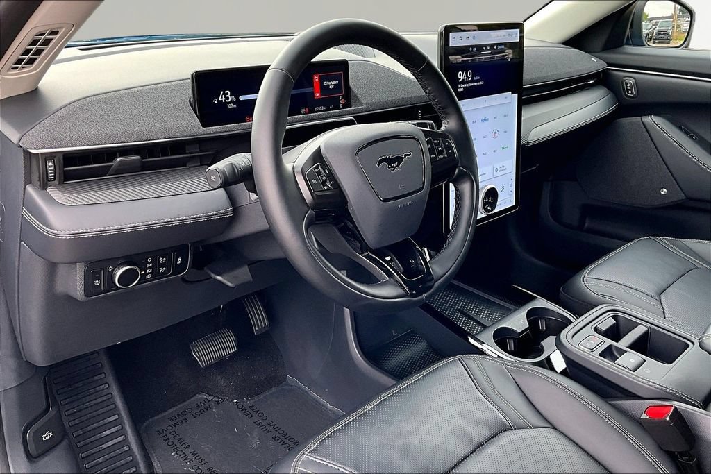 Certified 2025 Ford Mustang Mach-E Premium AWD/4WD image 14