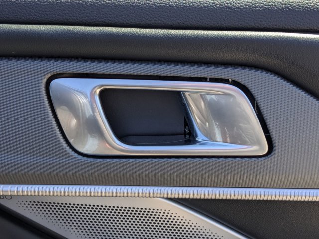 Certified 2025 Ford Explorer ST image 37