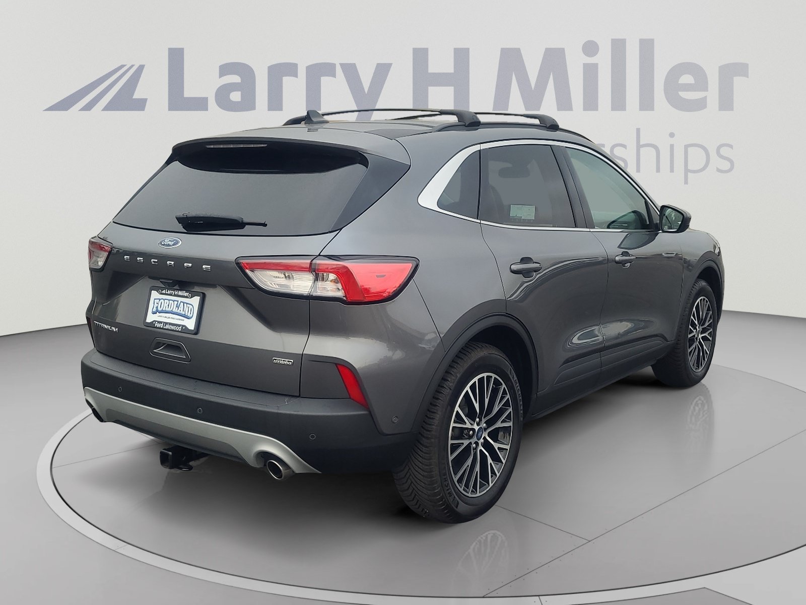 Certified 2022 Ford Escape Titanium w/ Titanium Premium Package FWD image 5