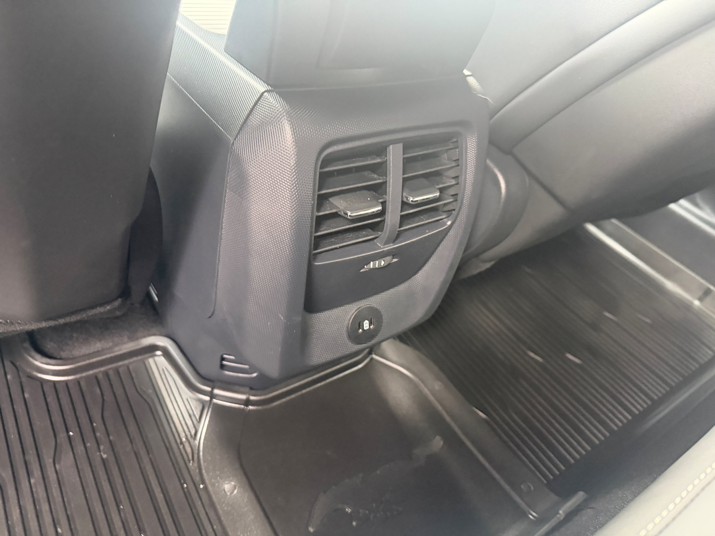 Certified 2025 Ford Mustang Mach-E GT AWD/4WD image 17