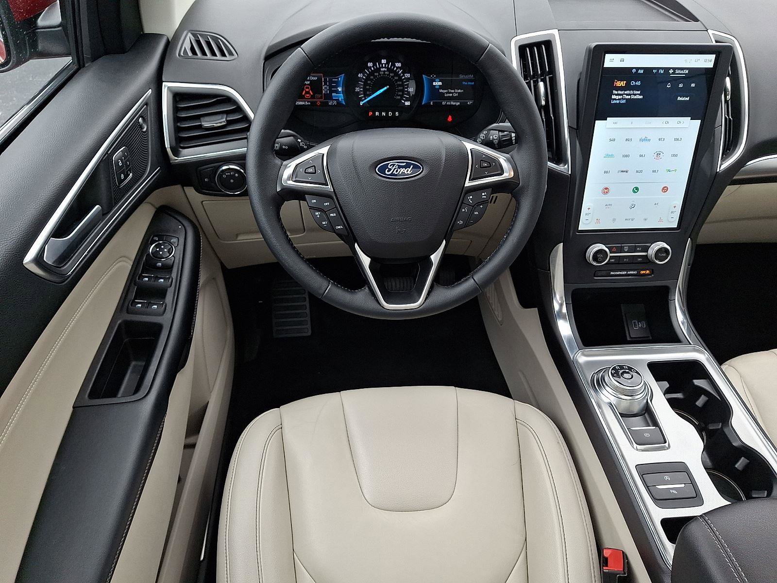 Certified 2022 Ford Edge Titanium image 9