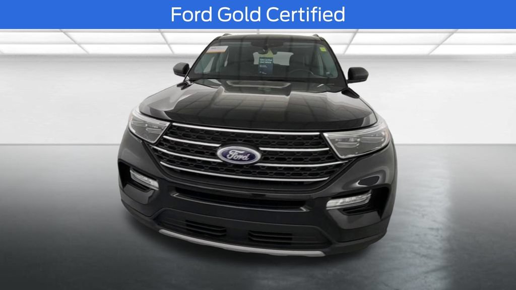 Certified 2024 Ford Explorer XLT w/ Equipment Group 202A AWD/4WD image 2
