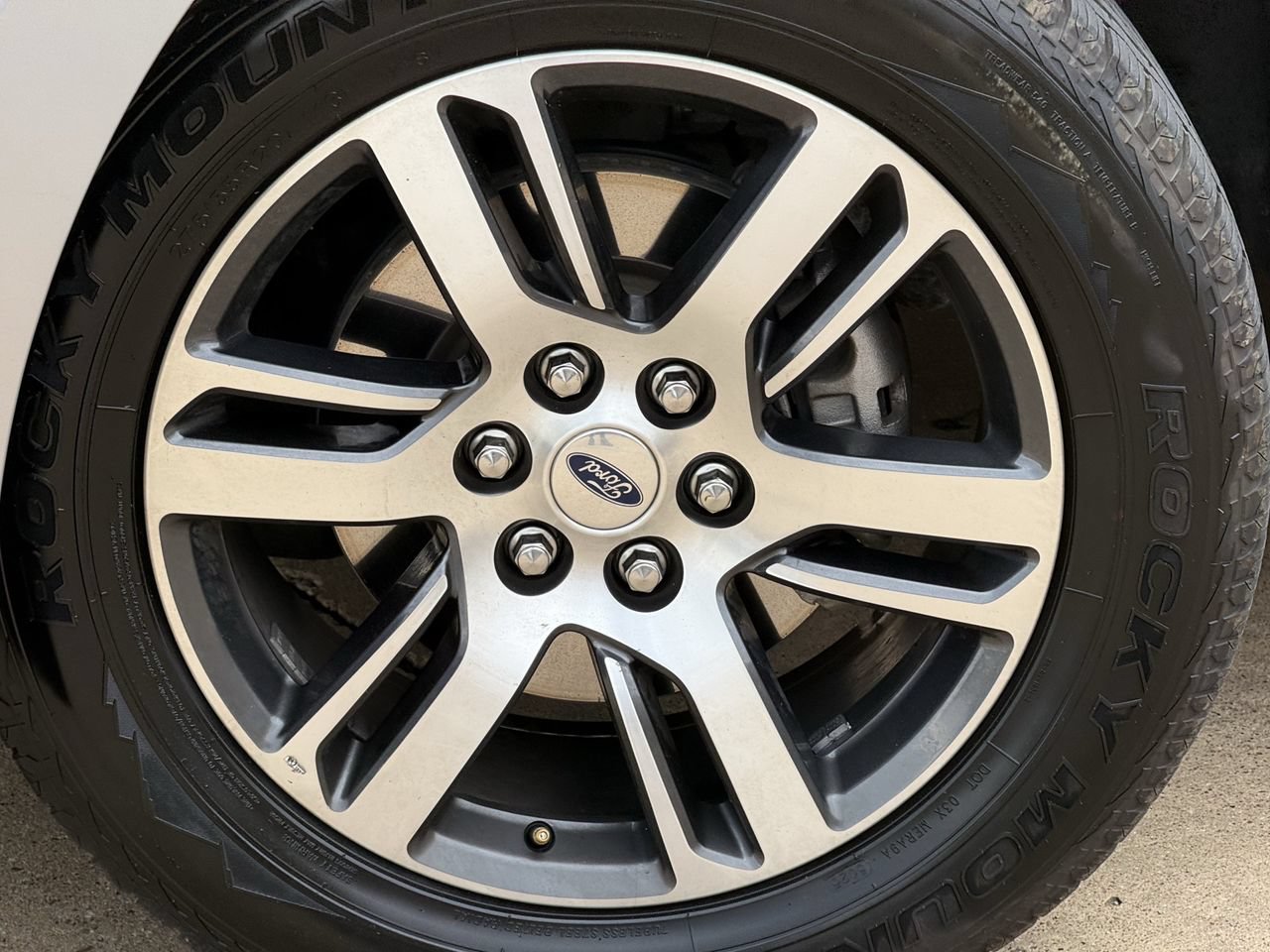 Certified 2024 Ford Expedition Limited RWD image 9