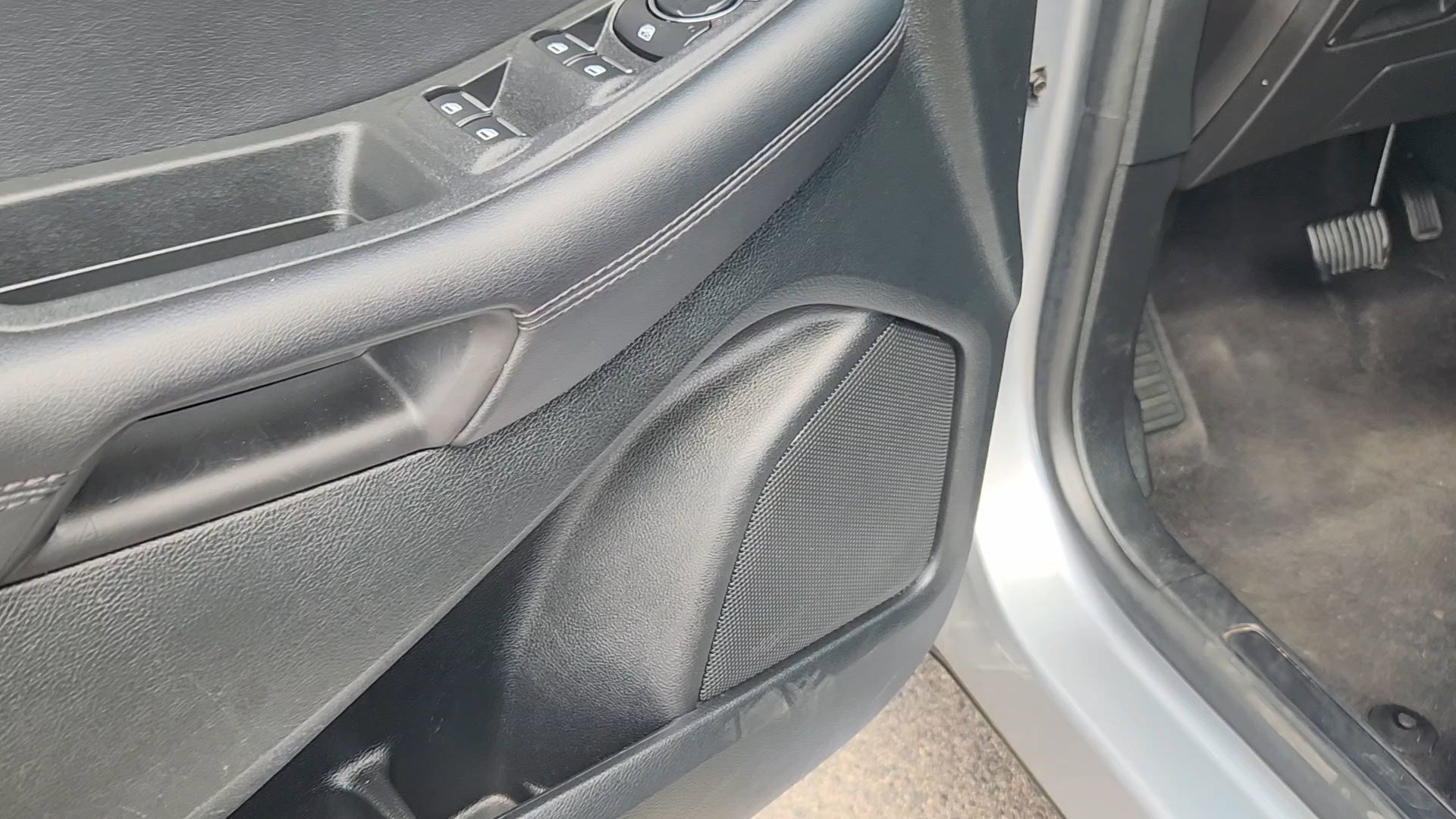 Certified 2024 Ford Edge SEL AWD/4WD image 30
