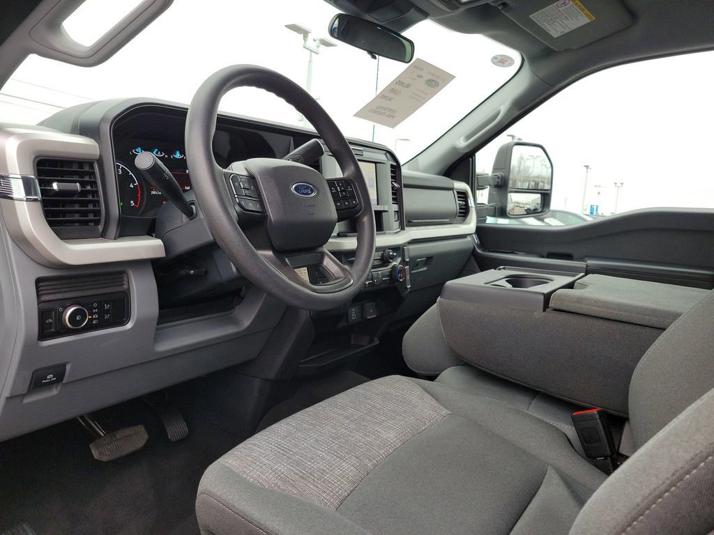 Certified 2025 Ford F250 XLT image 19