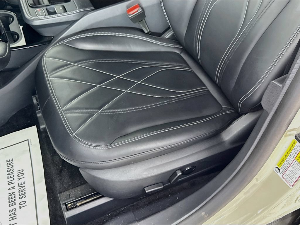 Certified 2025 Ford Mustang Mach-E Select w/ Comfort Package Lite RWD image 22