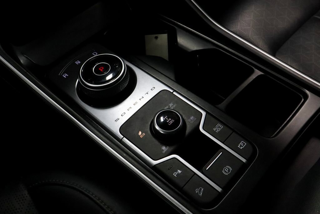 Used 2022 Kia Sorento EX w/ Panoramic Sunroof Package image 33