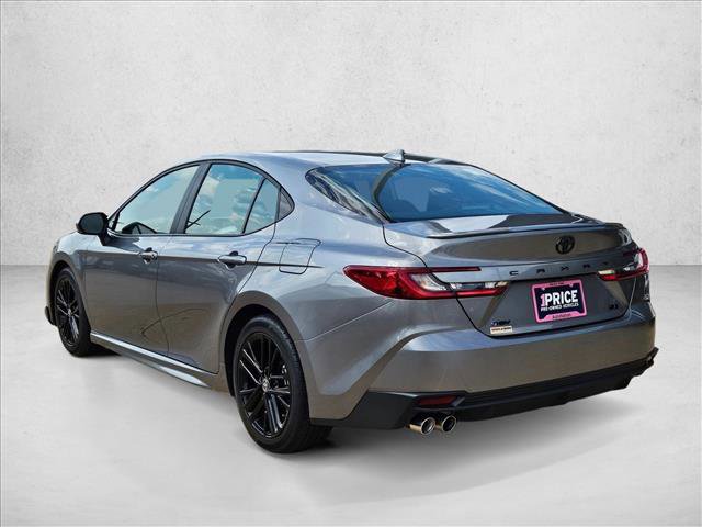 Used 2025 Toyota Camry SE FWD image 5