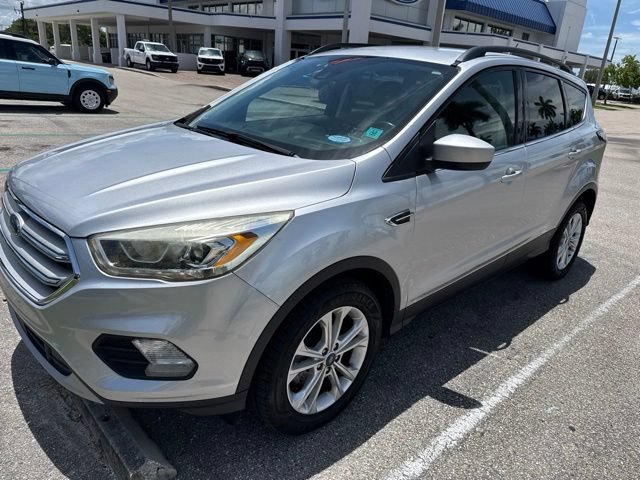 Certified 2018 Ford Escape SEL w/ Ford Safe & Smart Package FWD image 3