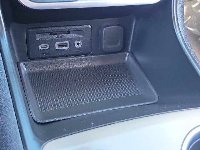 Used 2018 GMC Terrain Denali w/ LPO, 'HIT The Road' Package FWD image 13