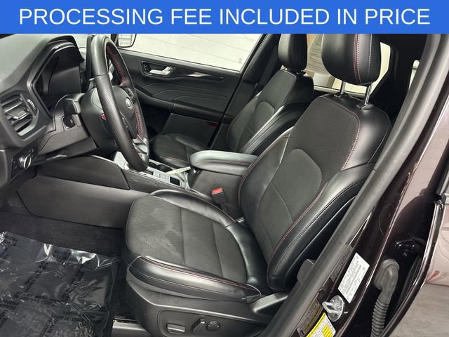 Certified 2023 Ford Escape ST-Line w/ Tech Pack #1 AWD/4WD image 3