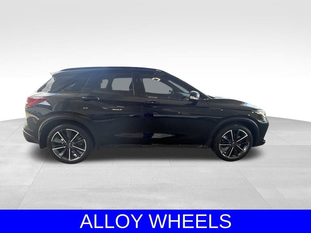 Used 2023 INFINITI QX50 Sport image 2