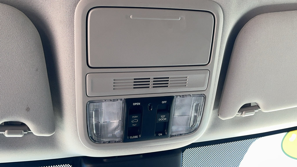 Used 2025 Honda Odyssey EX-L image 34