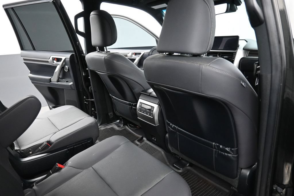 Used 2023 Lexus GX 460 Premium AWD/4WD image 12