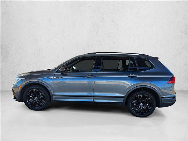Used 2022 Volkswagen Tiguan SE R-Line image 6