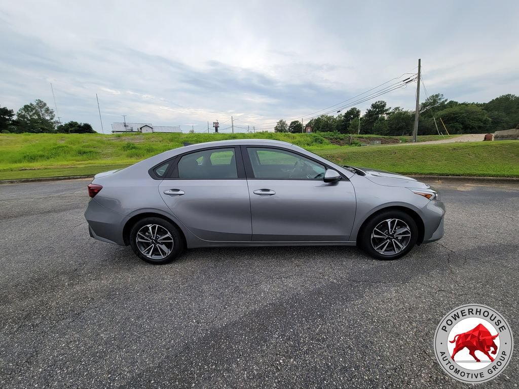 Used 2024 Kia Forte LXS FWD image 8