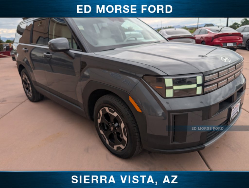Used 2025 Hyundai Santa Fe SEL FWD image 7