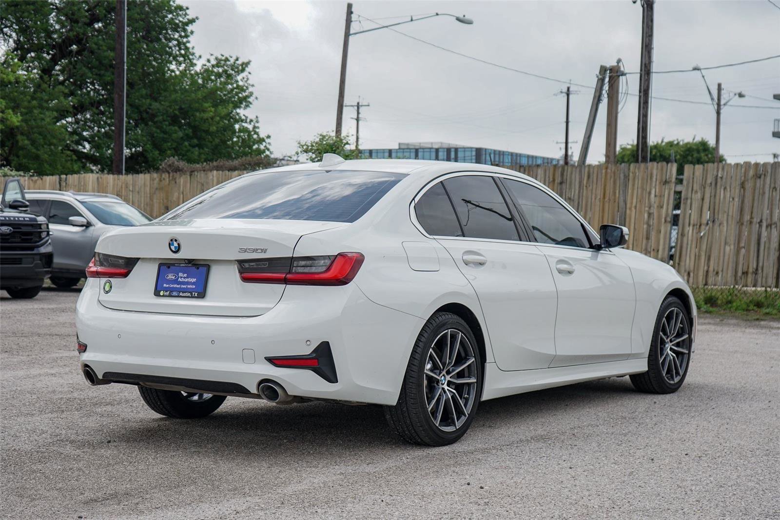 Used 2019 BMW 330i Sedan RWD image 3