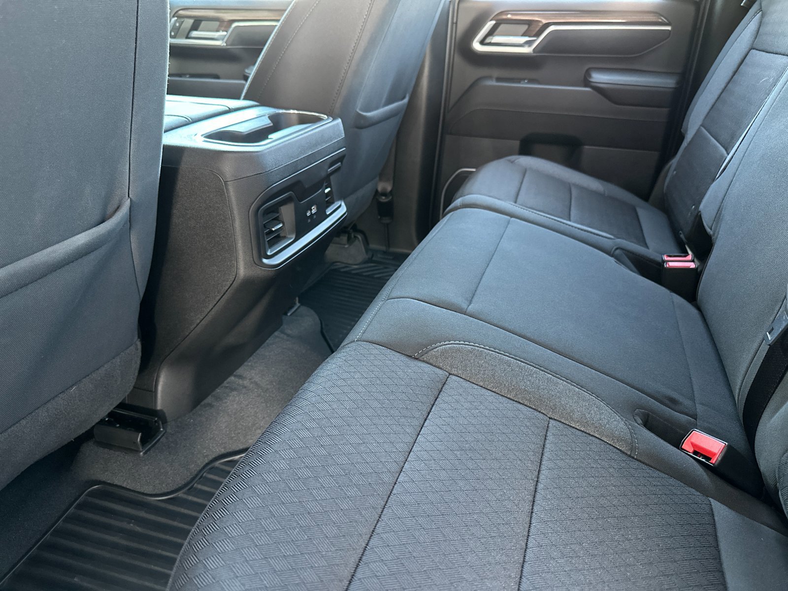 Used 2024 Chevrolet Silverado 2500 LT w/ Convenience Package image 12