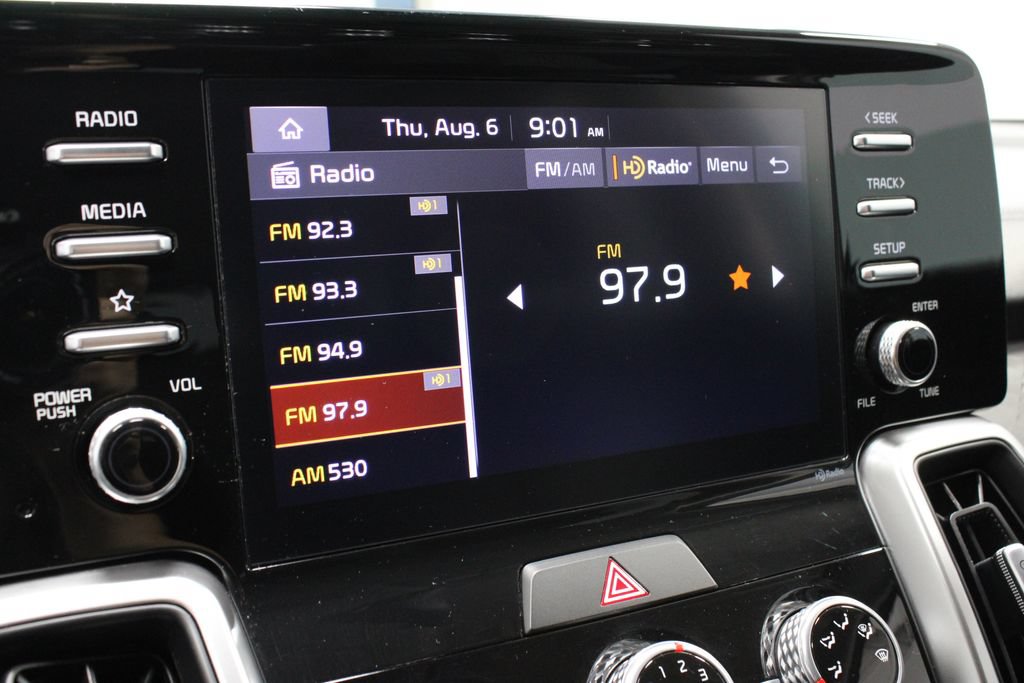 Used 2022 Kia Sorento LX FWD image 2