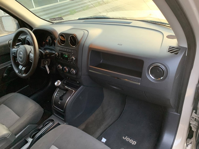 Used 2017 Jeep Patriot Sport FWD image 11