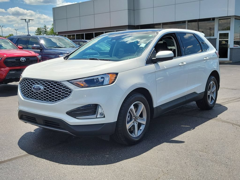 Certified 2024 Ford Edge SEL w/ Convenience Package AWD/4WD image 8