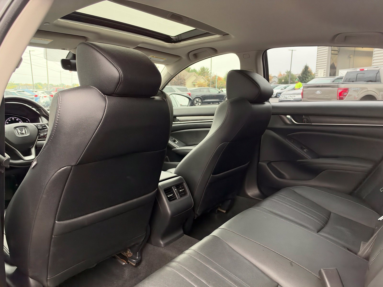 Used 2020 Honda Accord Touring image 23
