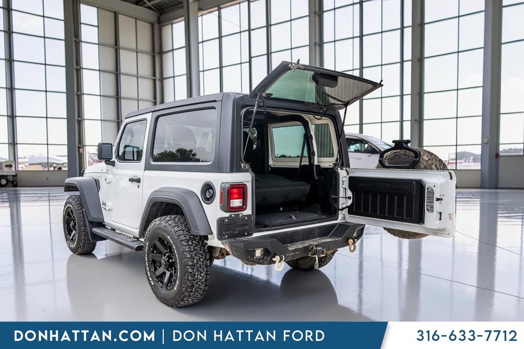 Used 2020 Jeep Wrangler Sport AWD/4WD image 28