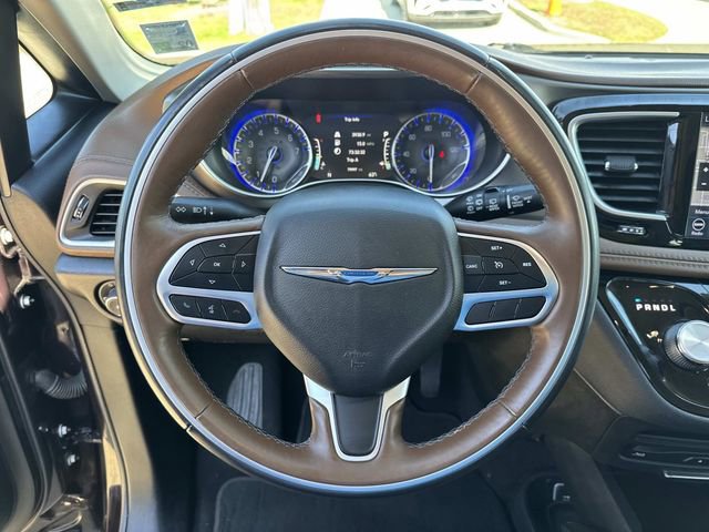 Used 2018 Chrysler Pacifica Limited image 22