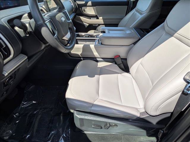 Certified 2025 Ford Expedition Active AWD/4WD image 16