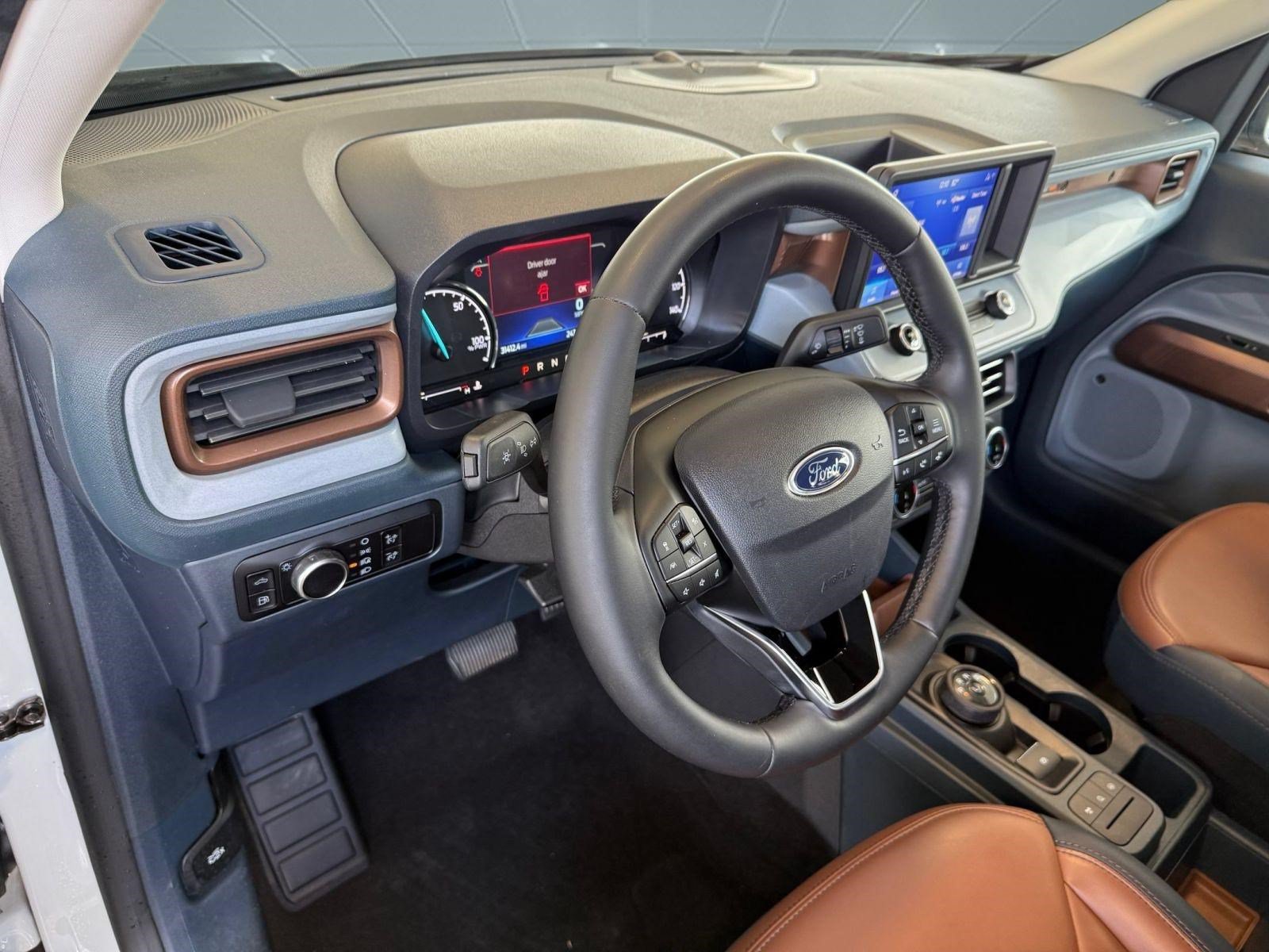 Certified 2024 Ford Maverick Lariat FWD image 4