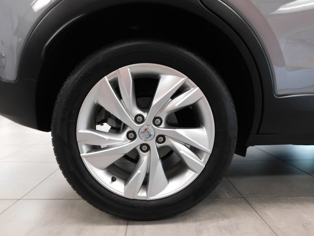 Used 2025 Buick Encore GX Preferred FWD image 12