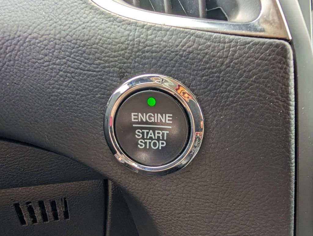 Certified 2024 Ford Edge Titanium image 40