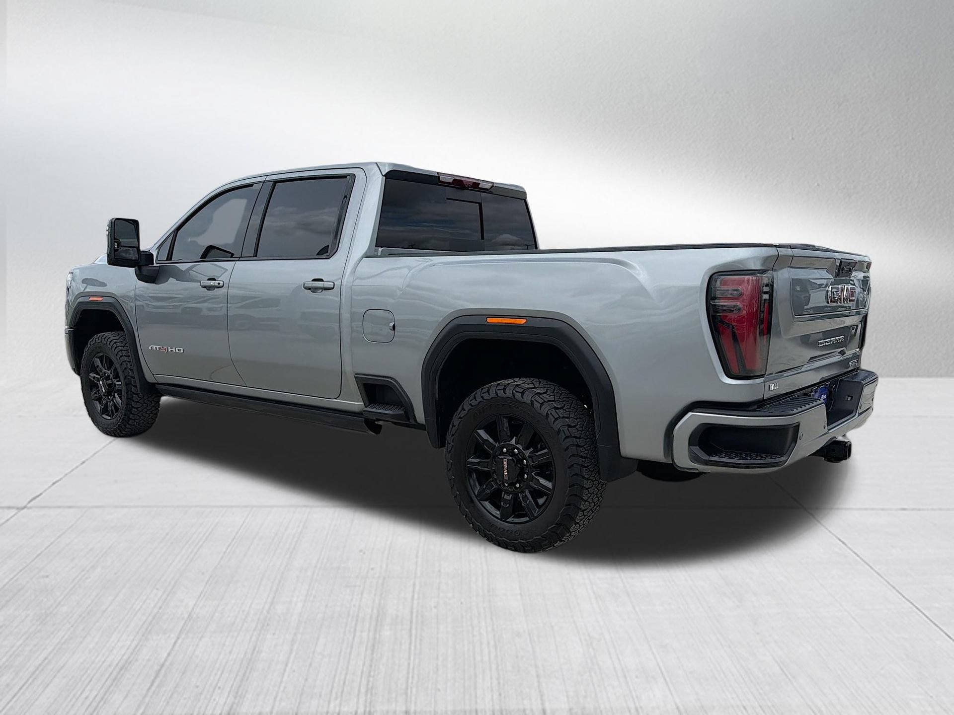 Used 2026 GMC Sierra 2500 AT4 w/ AT4 Premium Plus Package AWD/4WD image 10