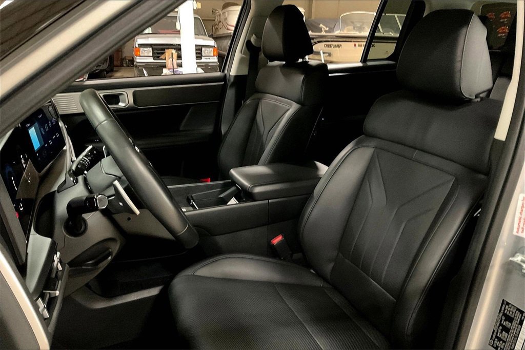 Used 2025 Hyundai Santa Fe SEL image 23