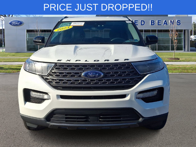 Certified 2023 Ford Explorer XLT w/ Equipment Group 202A AWD/4WD image 3