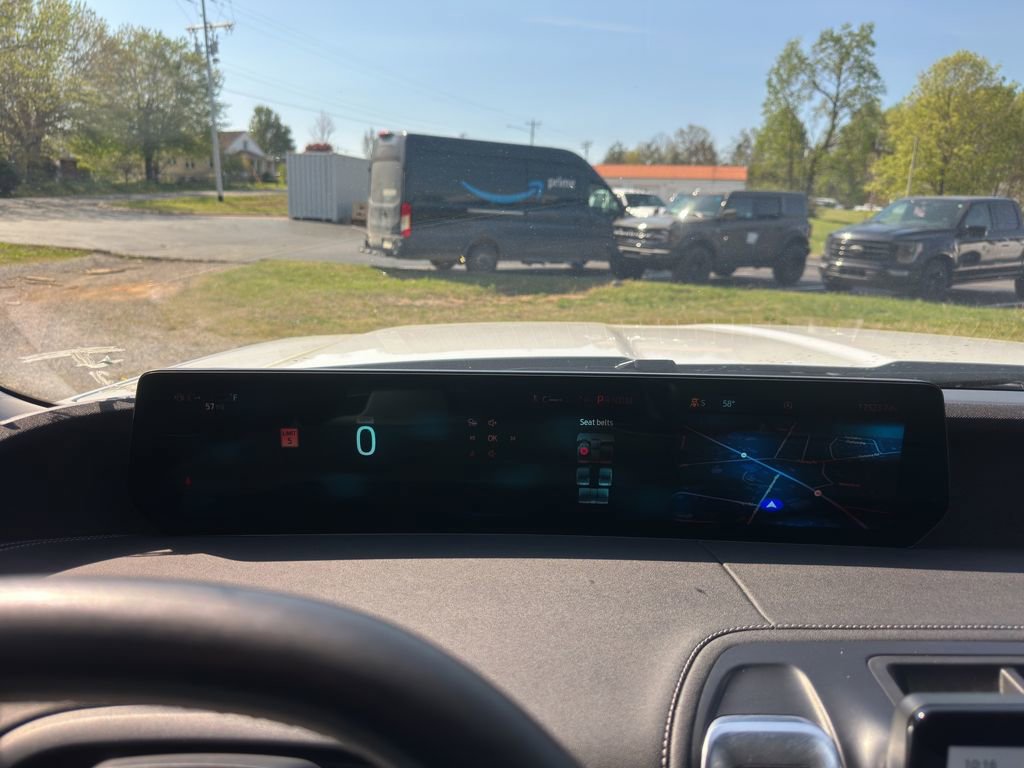 Certified 2025 Ford Expedition Platinum image 17