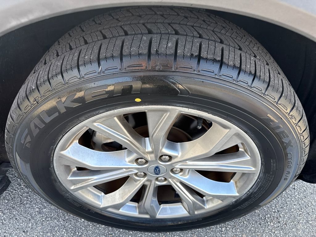 Certified 2021 Ford Explorer XLT w/ Equipment Group 202A image 12